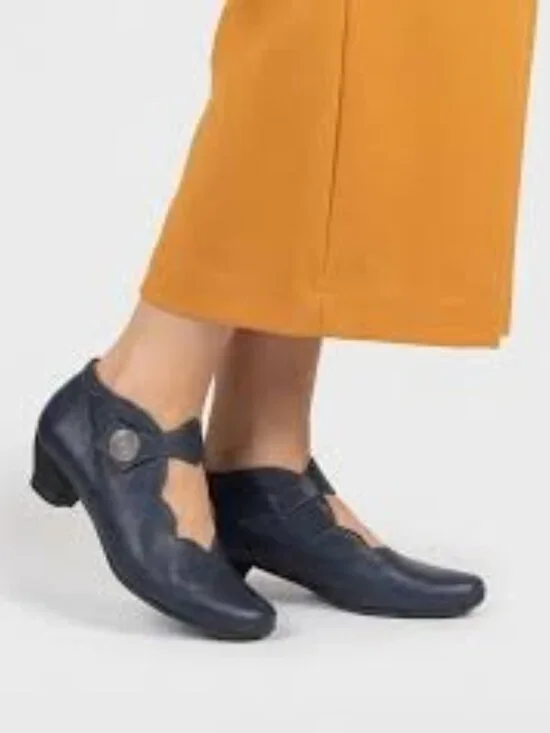 Think Aida Court Shoes Pumps Mary Jane Suede Leather SZ 39 Gray Taupe - Picture 16 of 16